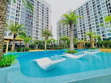selling 2 bedroom apartment loss 100 million compared to contract. picity high park district 12