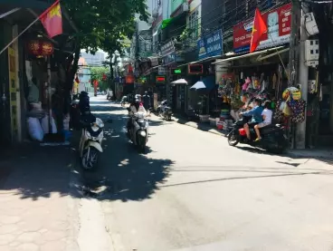 Nam Tu Liem