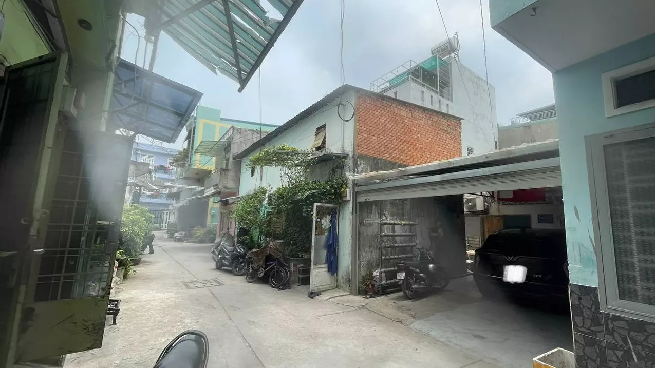 Tan Phu