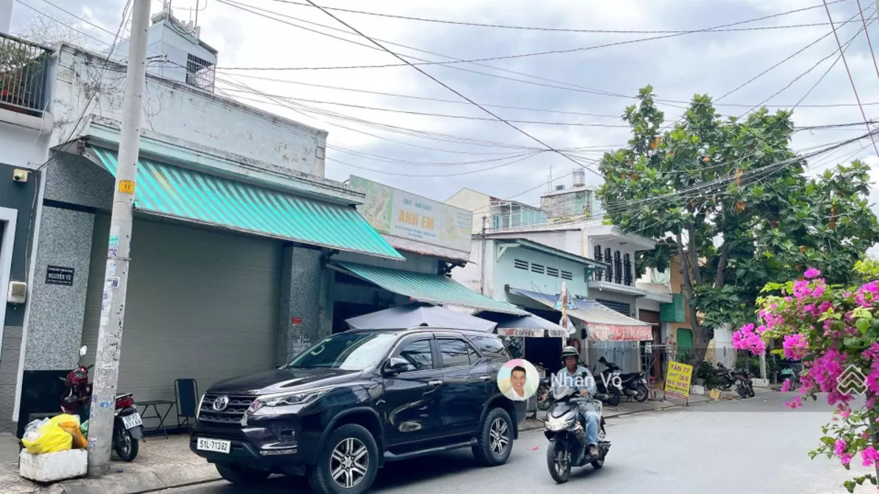 Tan Phu