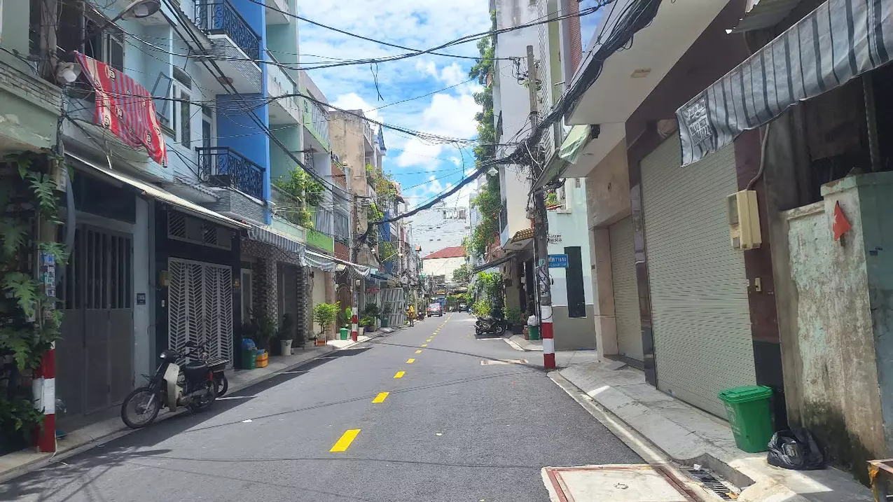 Tan Phu