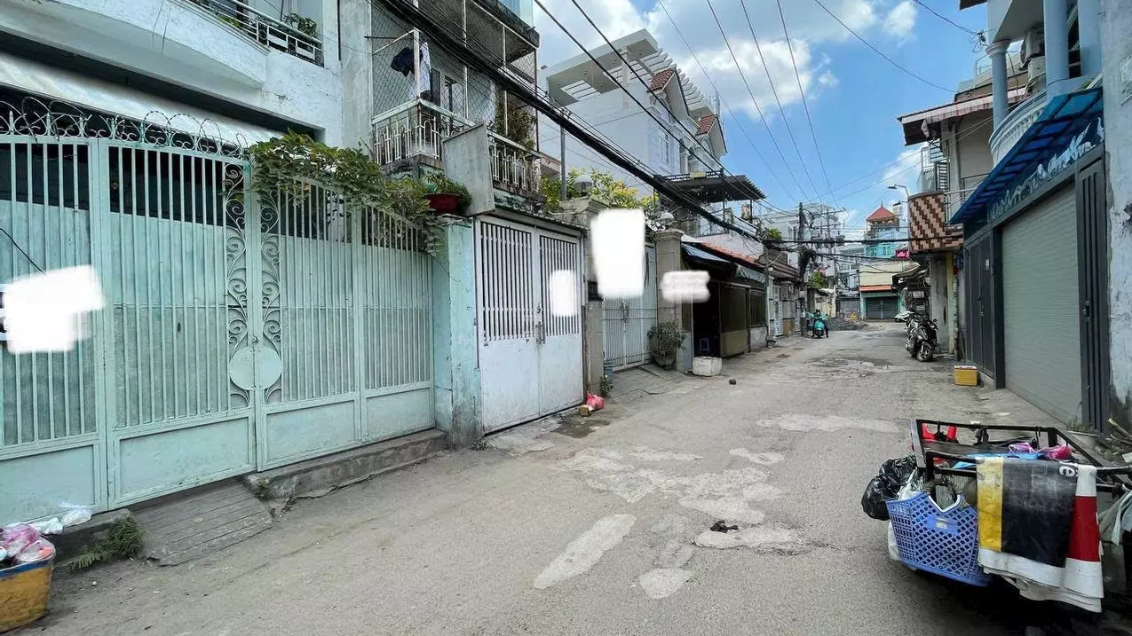Tan Phu
