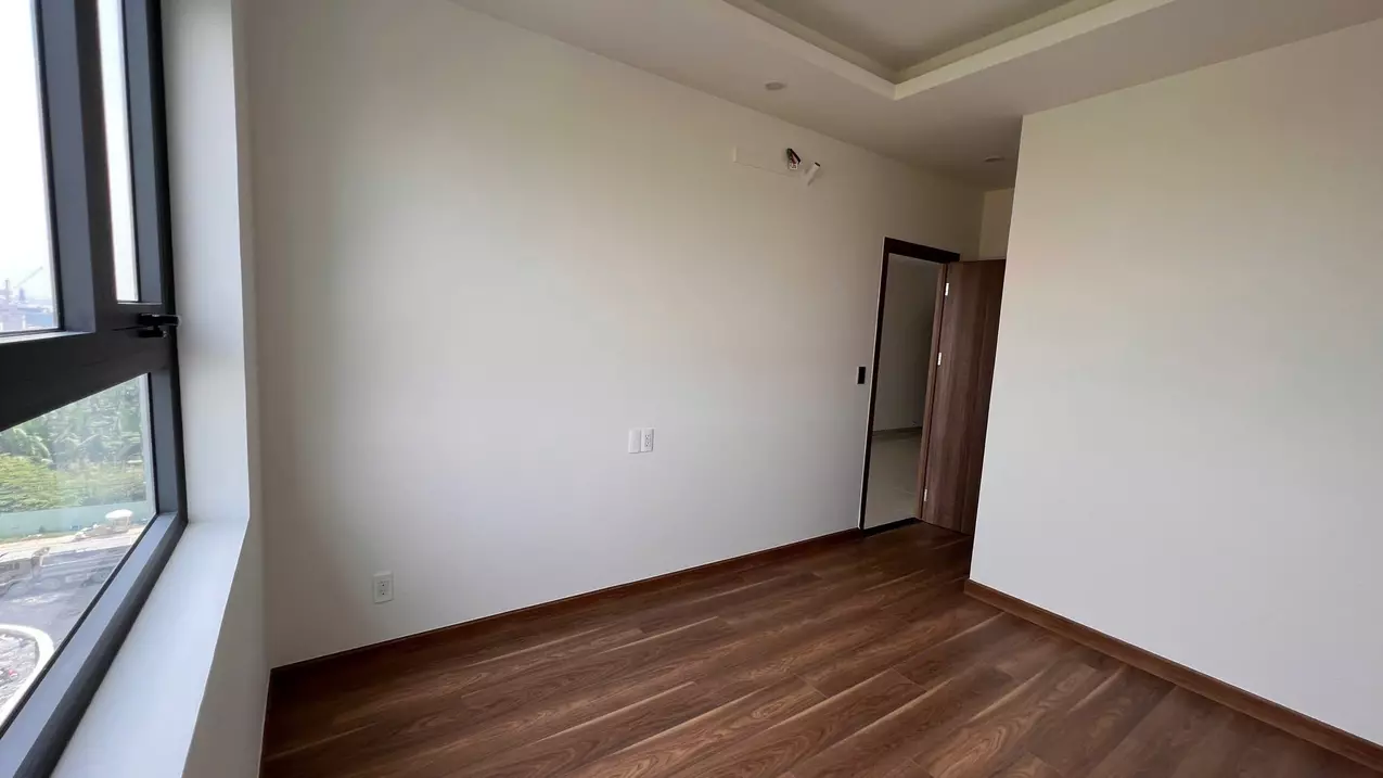 2 bedrooms, 2 bathrooms - 10 million/month, basic furniture - district 7 riverside for rent