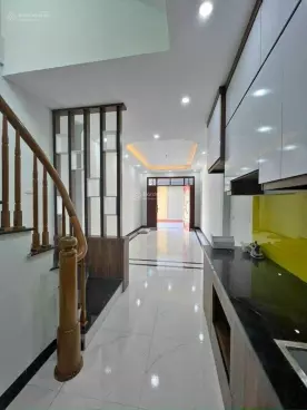 Nam Tu Liem