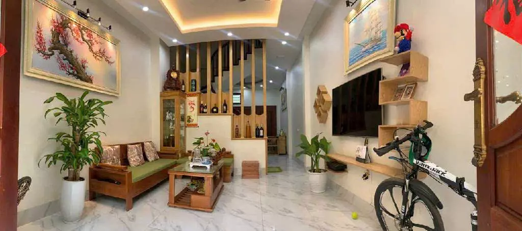 Nam Tu Liem