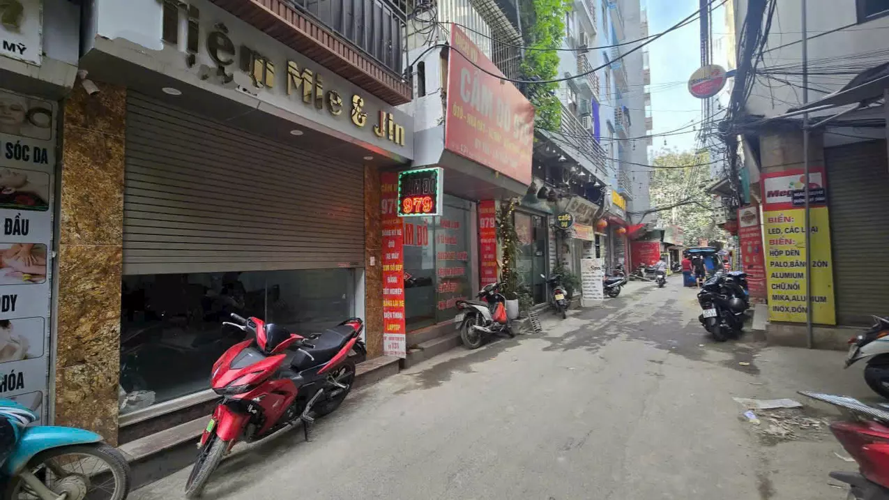 Nam Tu Liem
