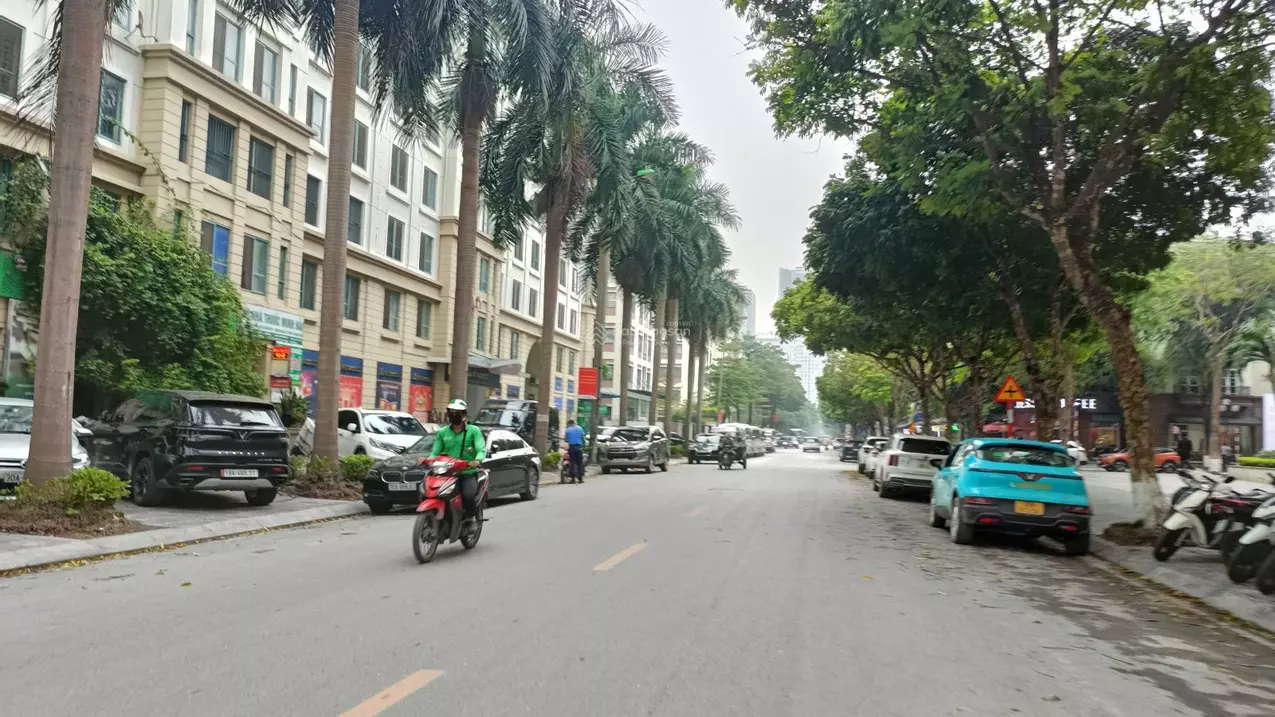 Nam Tu Liem