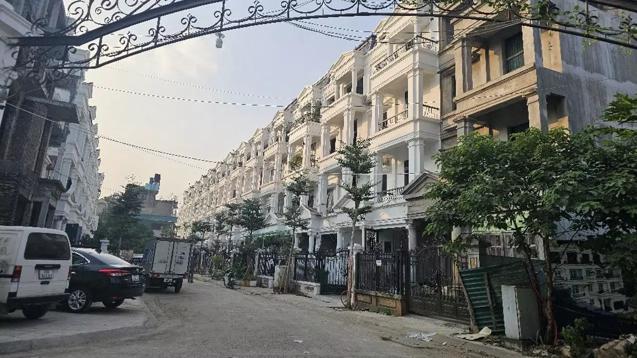 Nam Tu Liem