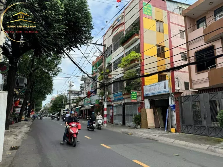 Tan Phu