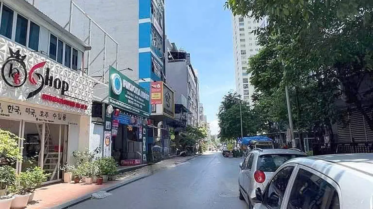 Nam Tu Liem