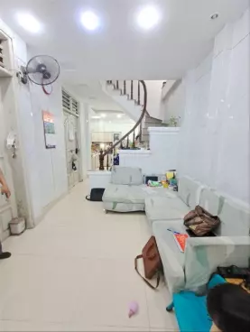 Nam Tu Liem