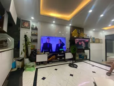 Ha Dong