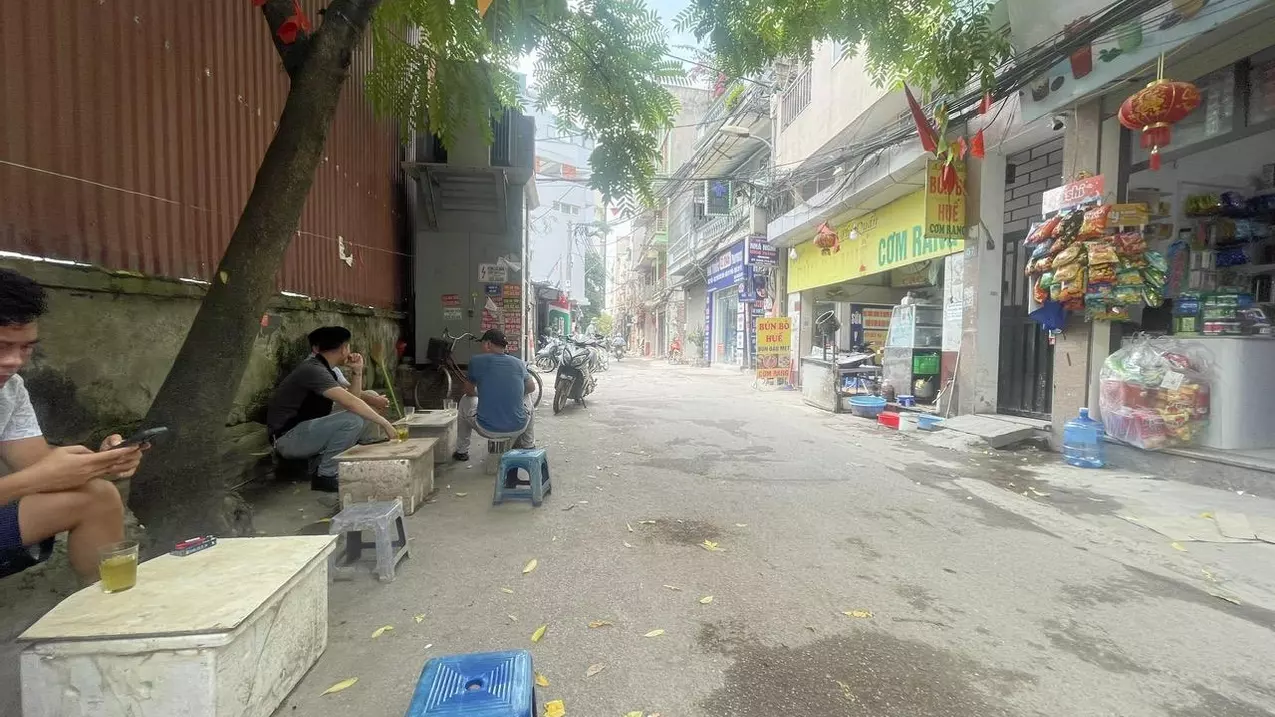 Nam Tu Liem