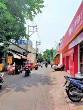 Tan Phu