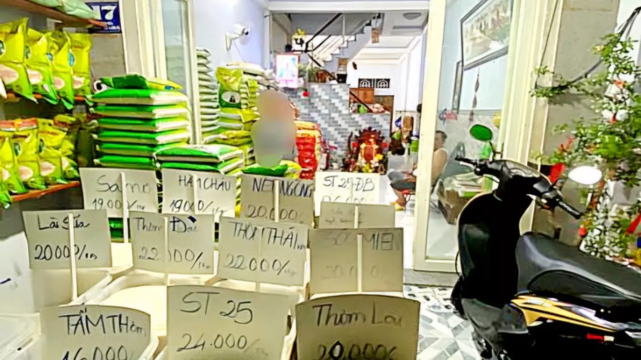 owner needs to sell ly - shock reduction of nearly 1 billion business face – 10m road – sat tan ky tan qui