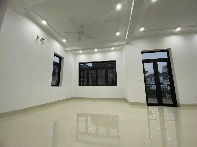 Nam Tu Liem