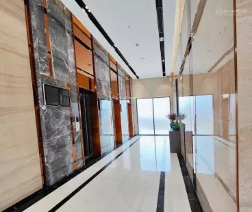 selling 2 bedroom apartment loss 100 million compared to contract. picity high park district 12