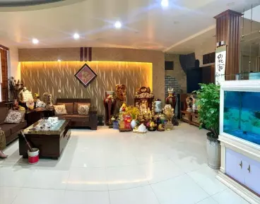 Hong Bang