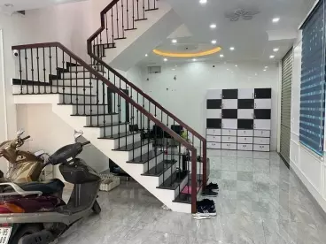 Hong Bang