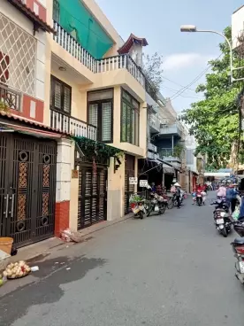 Phu Nhuan
