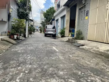 Tan Phu