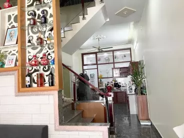 Hong Bang