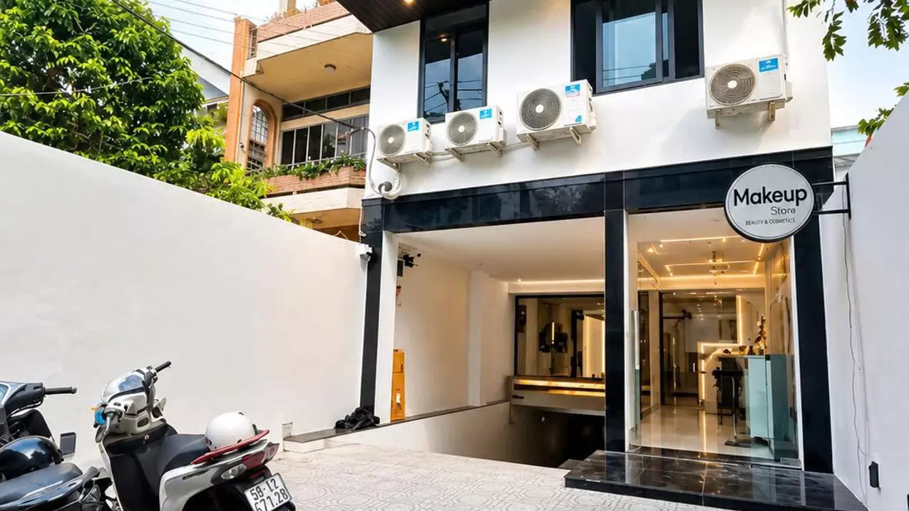 super nice apartment for sale with prime location right in district 8, ta quang buu mt
