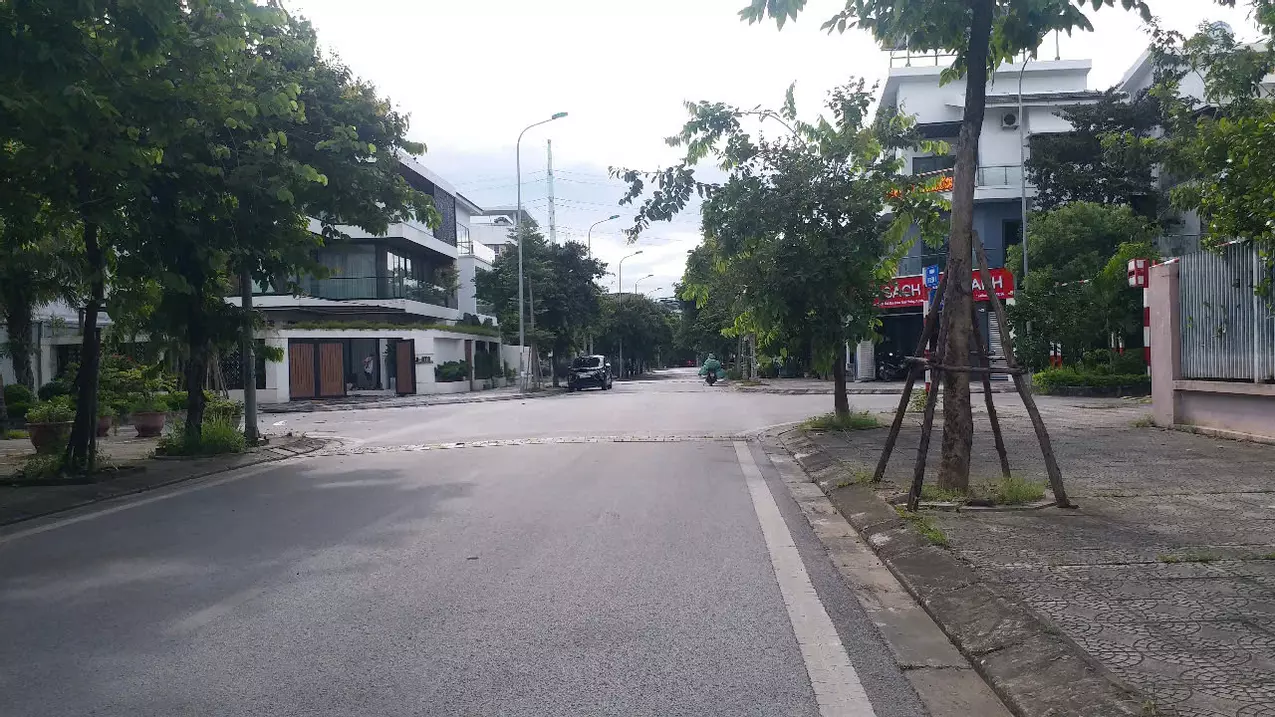 Nam Tu Liem