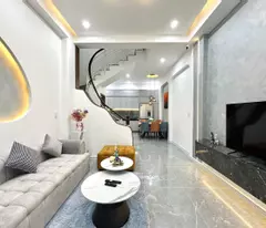 +1 house for sale at hang xanh crossroads, 47m2, 4 floors, 4 bedrooms, fully renovated