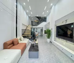 +1 house for sale on nguyen thuong hien, hxh thanh, close to the mt, 4 floor, 4 br, standard place
