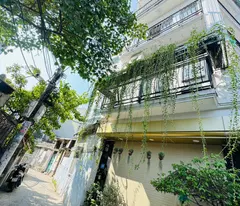 1 single apartment on car-accessible alley - corner lot, 6 floors, elevator - phuc loi, 50m; slightly 6 billion