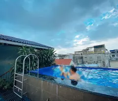 12 million/month. car rental house in phan chu trinh near an cuu bridge. there is a swimming pool