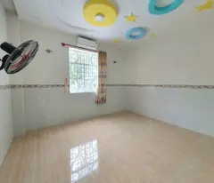 12.5 million house with 2 front corners of residential area 91b