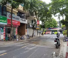 13 million for rental of business place in sai dong street 60m. get home always.