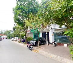 13.7 billion - subdivided lot - car bypass - 52m x 5t - clear alley - peak business - xuan thuy, cau giay - 260 million/m2