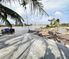 1.4x billion 50.9m2 + 100m2 pond bordering he duong kinh river zalo 0567222555
