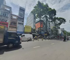 **15.6 billion- house for sale, frontage on 2-way street, le hong phong, 5 floors (4x11) - hdt. 35 million/month