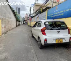 1.6 billion: have a house in district 7 - right at tan thuan epz - 2 floors of reinforced concrete - 10m to car alley