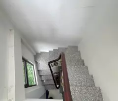 18.11.25.1 lang ha subdivision, cars drive around the 6-storey house, new glass elevator