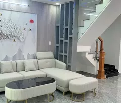 2 floors on roof 2 - 48m2 (6x8m) - right at the intersection of 4 communities - price 3.x billion