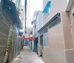2 houses from car front 3 sheets have 2 billion