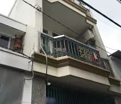 3 floors, 30m2, open house, commercial location, ward 10, tan binh. only 3.9 billion
