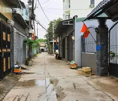 30m2 car alley through tan chanh hiep, square shr, a little 2 billion