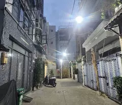 32m2