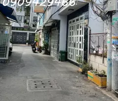 3.5 billion – district 7 – car alley – private pink book – near nguyen huu tho