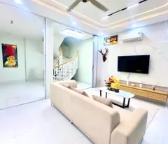 35 million: whole house front phan dang luu - 6m wide, 4th floor, 4th floor, full furnished room. 0933910039