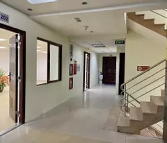 40 and 43m2 office space for rent at 18 lane 11 thai ha. contact the homeowner