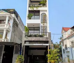 4.5 floor house for sale ho sen lake resolution - thien loi / khuc hao - with elevator - price 10.5 billion