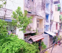 5 billion - 62m2 – district 3 – house for sale le van su. f12 – cars parking at the door, the november alley