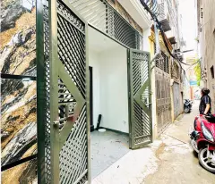 5 floors of elevator - 30m from street - beautiful airway - modern floor design.